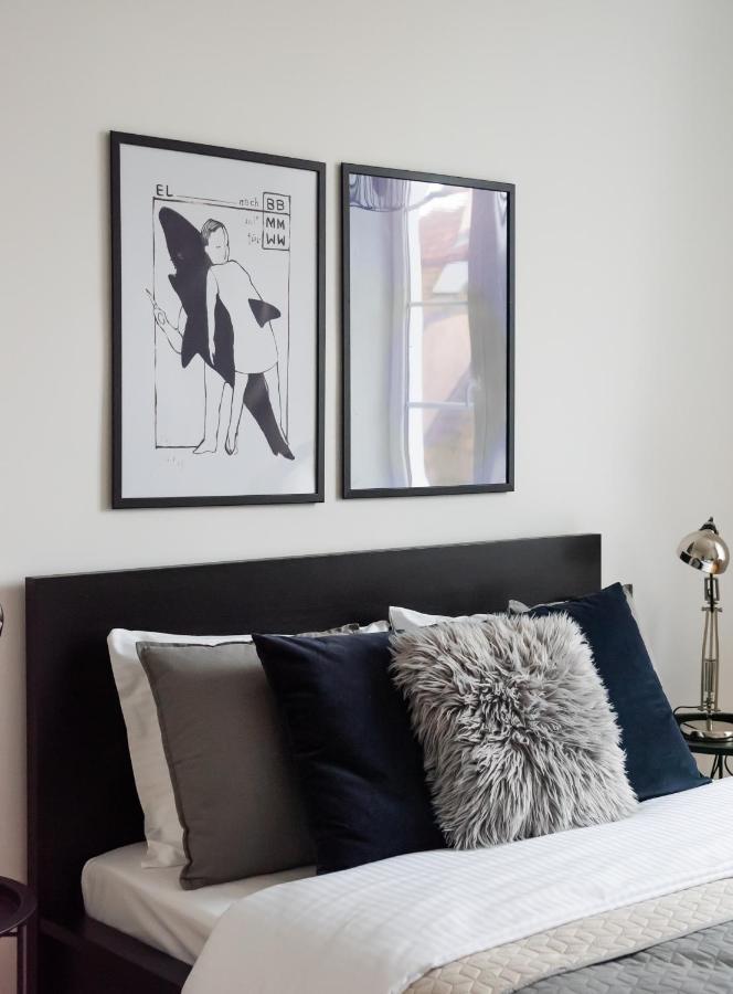Old Town Basilisk Apartment Варшава Экстерьер фото
