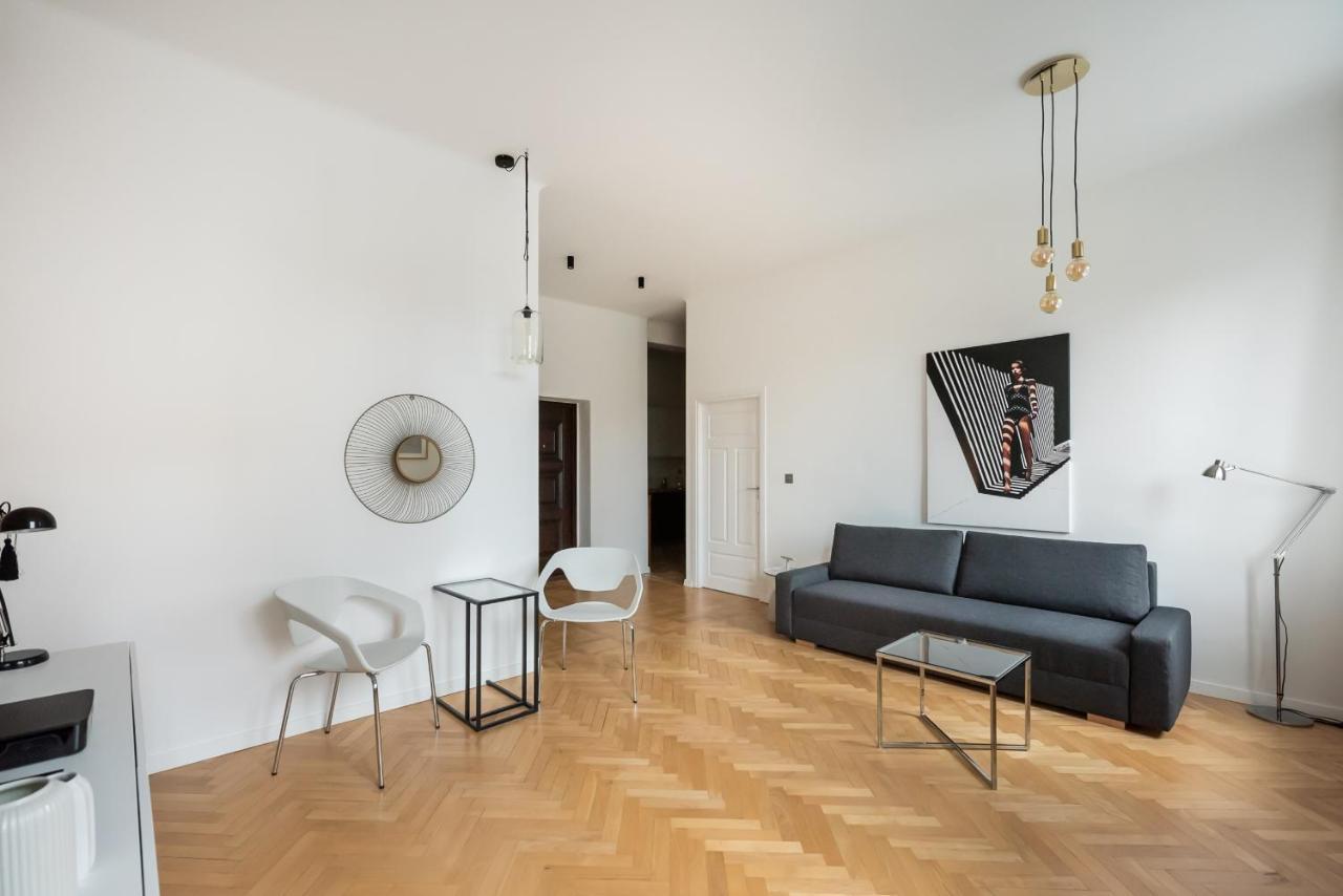 Old Town Basilisk Apartment Варшава Экстерьер фото