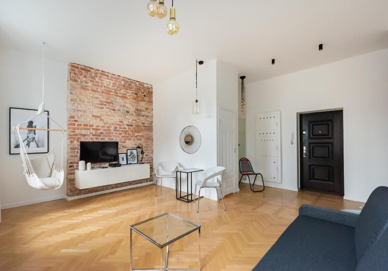 Old Town Basilisk Apartment Варшава Экстерьер фото